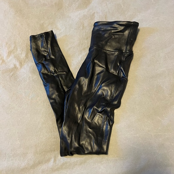 Spanx Faux Leather Leggings - Picture 1 of 2